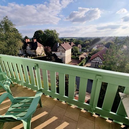 Studio avec superbe vue 5min à pied des Thermes Bagnoles de l'Orne Normandie Esterno foto