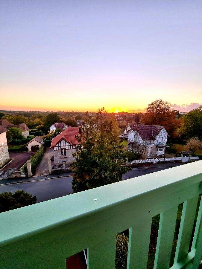 Studio avec superbe vue 5min à pied des Thermes Bagnoles de l'Orne Normandie Esterno foto